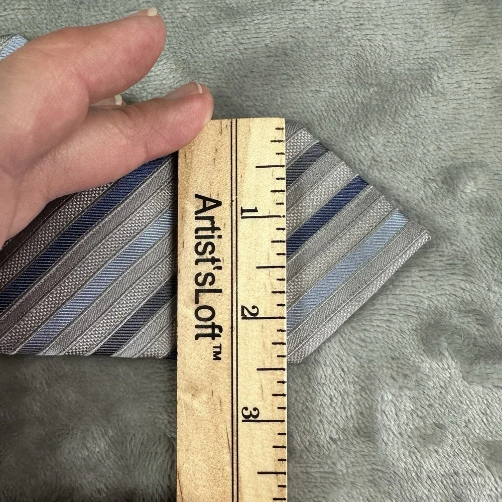 Calvin Klein Boy's 100% Silk Neck Tie 2.5